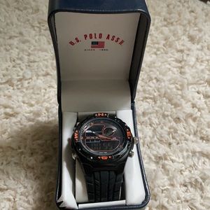 U.S. POLO ASSN. MEN’S ANALOG- DIGITAL SPORTS WATCH